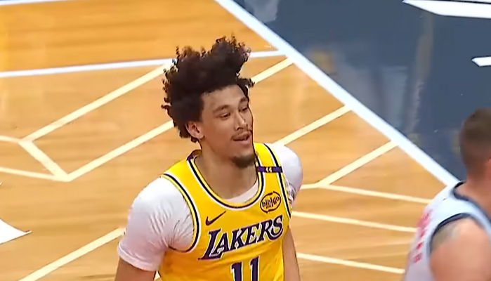 Slovėnija natūralizavo amerikietį „Lakers“ centrą