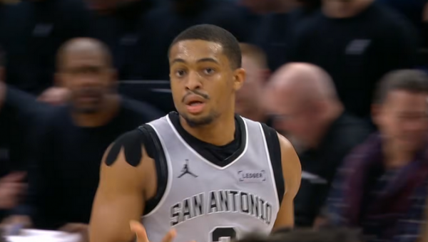 „Spurs“ krepšininkas pripažintas geriausiu šeštuoju žaidėju NBA lygoje