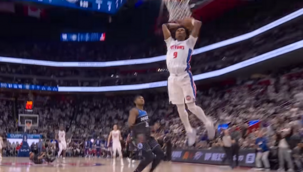 Praėjusios nakties efektingiausių NBA epizodų dešimtukas (VIDEO)