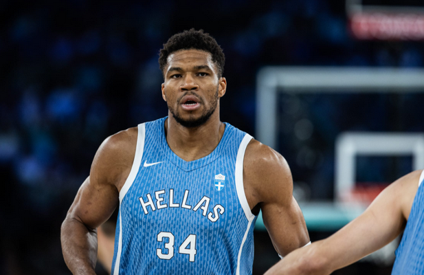 G. Antetokounmpo vasarą neapsivilks Graikijos rinktinės marškinėlių