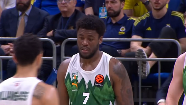 „Žalgiris“ atsidūrė ant prarajos krašto: vėl nusileido „Fenerbahče“ ekipai