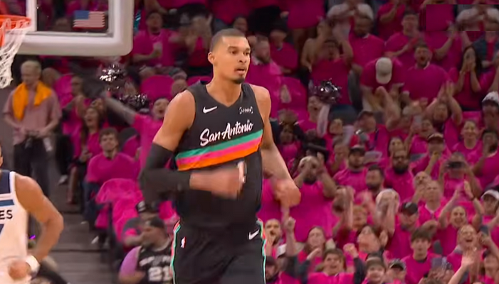 „Spurs“ nesėkmingai pradėjo Vakarų konferencijos pusfinalį (Kiti rezultatai)