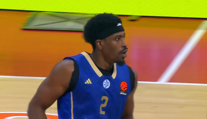 „Žalgirį“ dominęs J. Clarkas oficialiai lieka „Maccabi“: aišku, kiek uždirbs