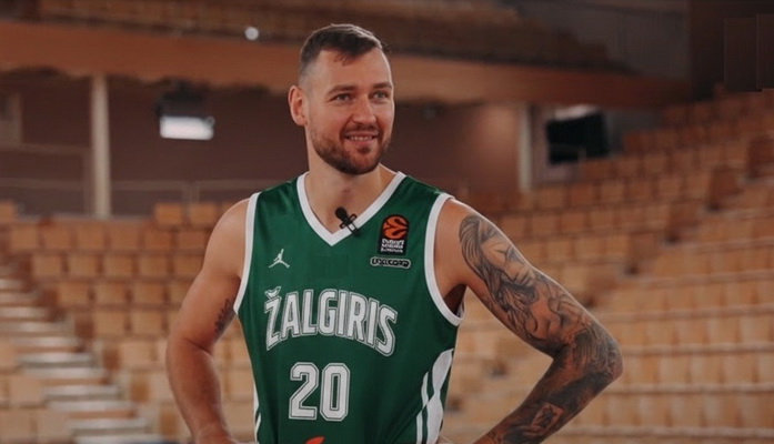 Iš „Crvena Zvezda“ į „Žalgirį“?  D. Motiejūnas karjerą norėtų baigti „Žalgiryje“