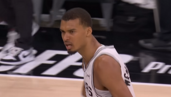 „Spurs“ pranoko „Thunder“ ir išlygino serijos rezultatą