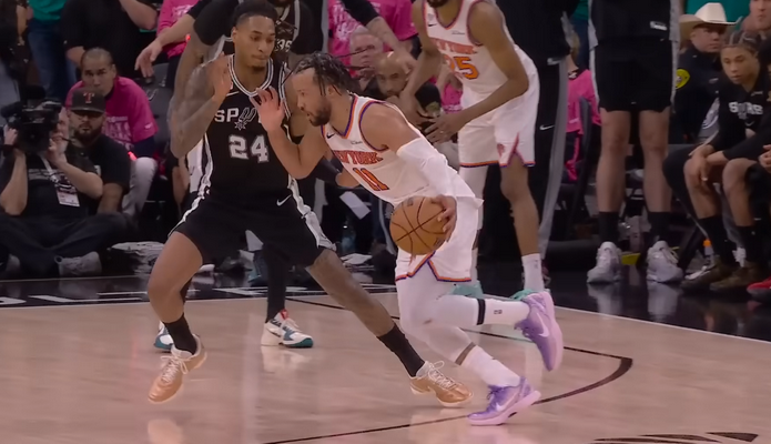 „Knicks“ pergalingai pradėjo NBA finalą (VIDEO)