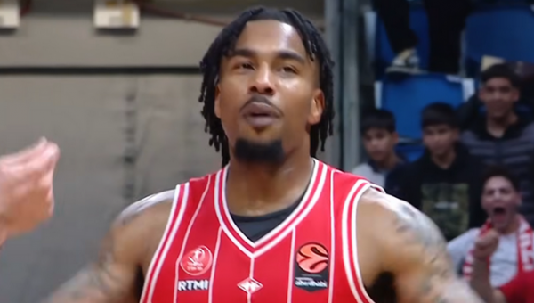 Oficialu: Ch. Jonesas keliasi į „Crvena Zvezda“