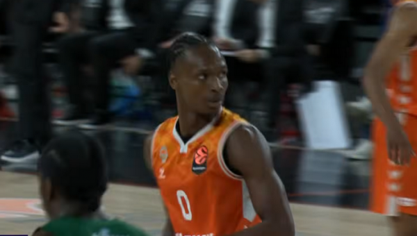 „Panathinaikos“ prisiviliojo „Valencia“ gynėją