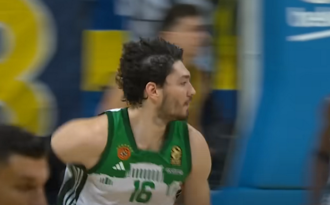 C. Osmanas kelsis į „Anadolu Efes“