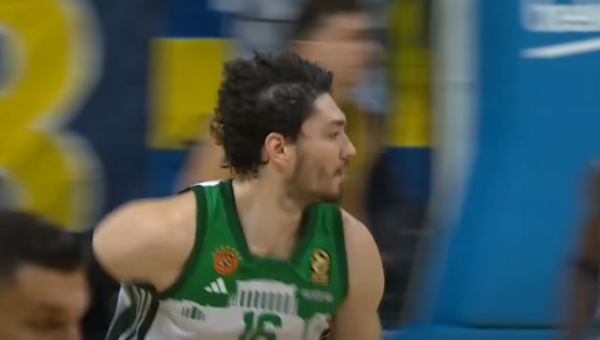 C. Osmanas kelsis į „Anadolu Efes“