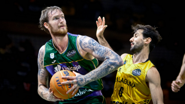 Oficialu: „Barcelona“ gretas papildė A. Balcerowskis
