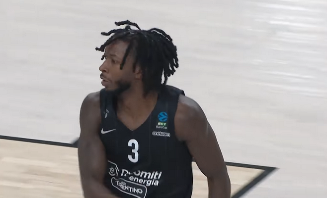 ASVEL pasipildė buvusiu „Barcelona“ gynėju