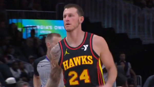„Emporio Armani“ papildė snaiperis iš NBA