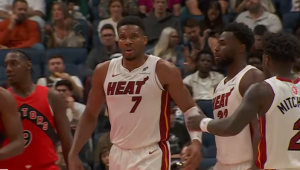 G. Antetokounmpo pirmą kartą pasirodė su „Heat“ marškinėliais