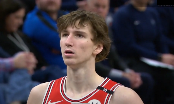 M. Buzelis buvo rezultatyvus, o „Bulls“ nusileido „Nuggets“ klubui