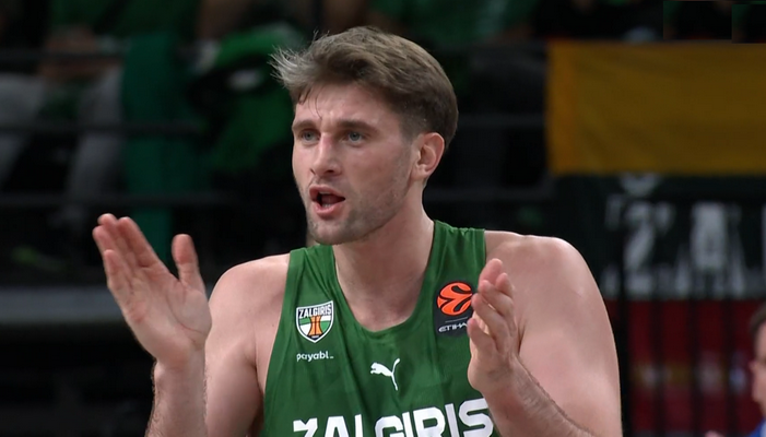 D. Sleva – apie praėjusį sezoną kamavusią traumą, JV „klijus“ rūbinėje ir ypatingą sąlygą