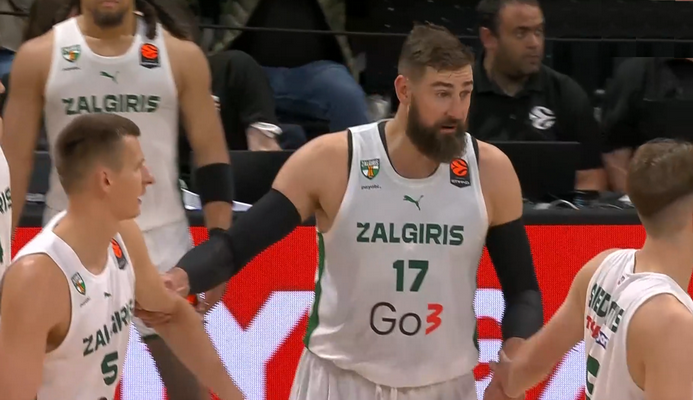 „Žalgiris“ dvigubą savaitę pradėjo pergalę prieš „Virtus“ 